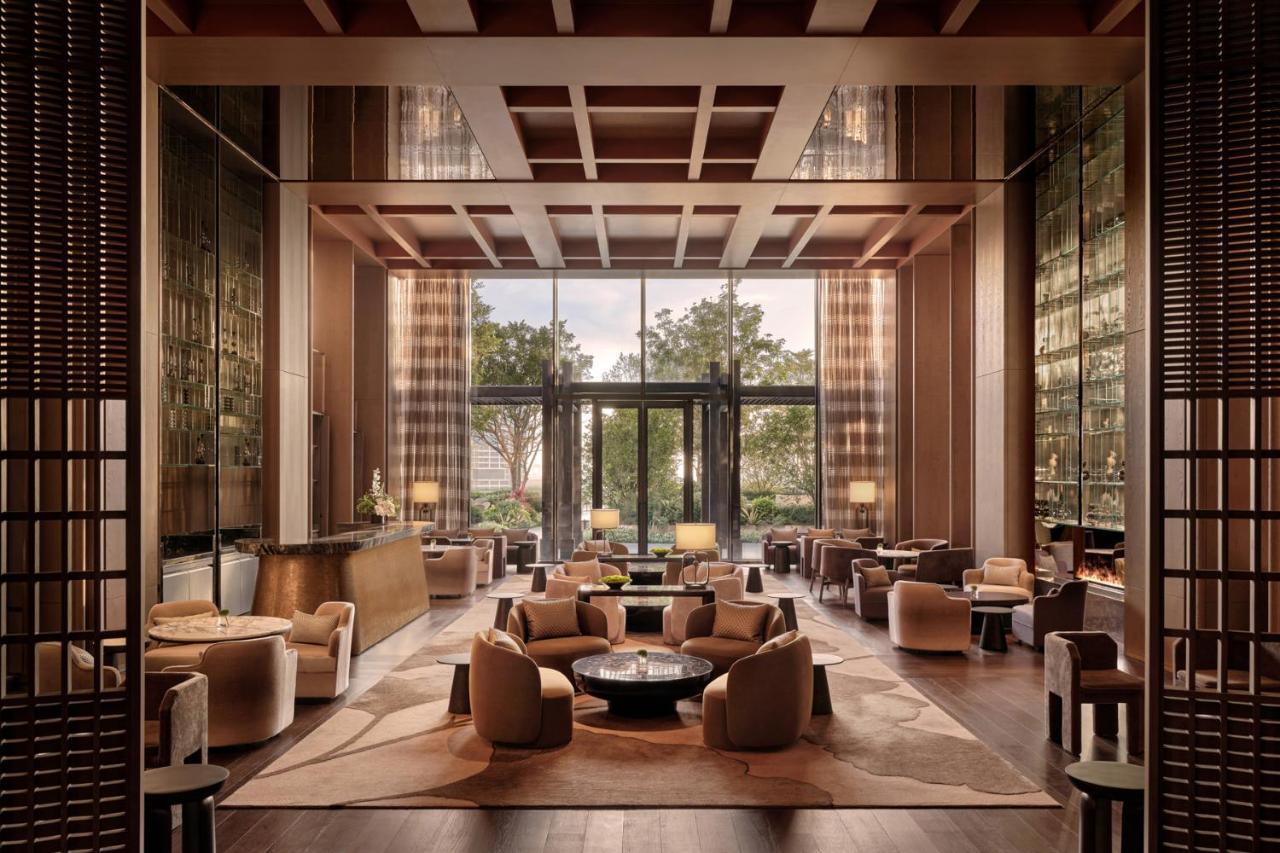 Conrad Shenzhen, The First Art Museum Hotel In Greater Bay Area With The Stunning Bay And Sunset View In The Hotel Terrace Dış mekan fotoğraf