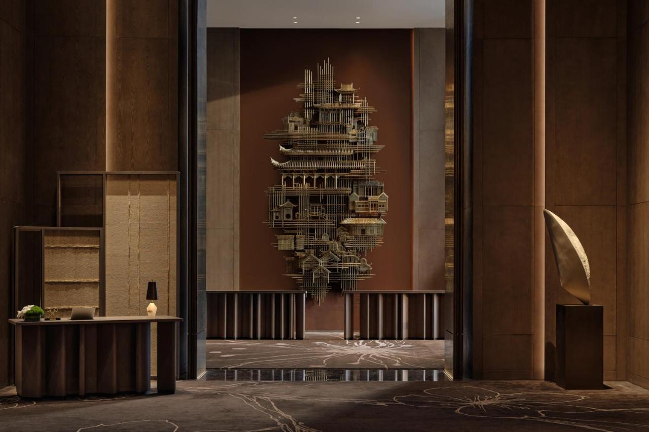 Conrad Shenzhen, The First Art Museum Hotel In Greater Bay Area With The Stunning Bay And Sunset View In The Hotel Terrace Dış mekan fotoğraf