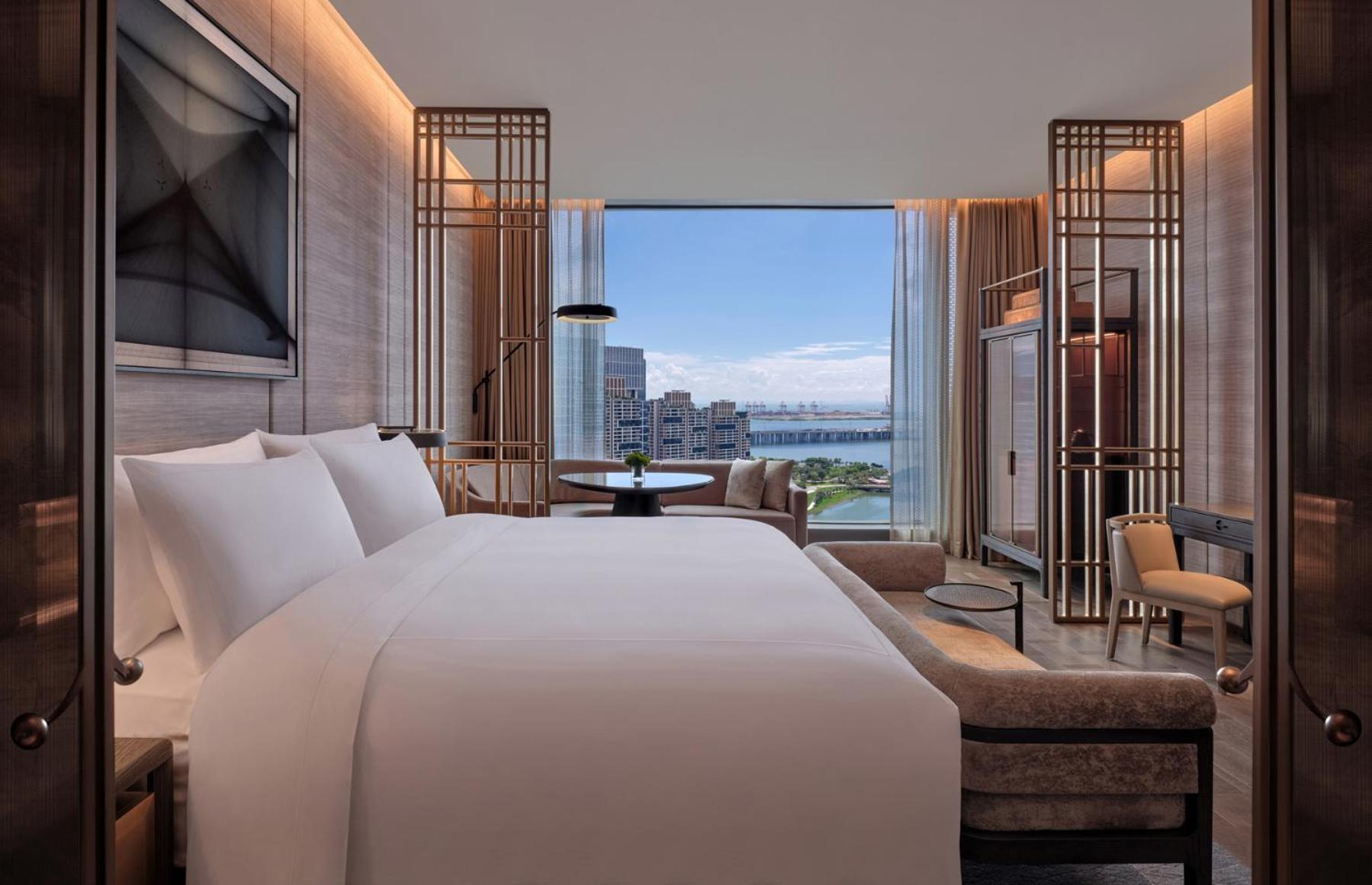 Conrad Shenzhen, The First Art Museum Hotel In Greater Bay Area With The Stunning Bay And Sunset View In The Hotel Terrace Dış mekan fotoğraf