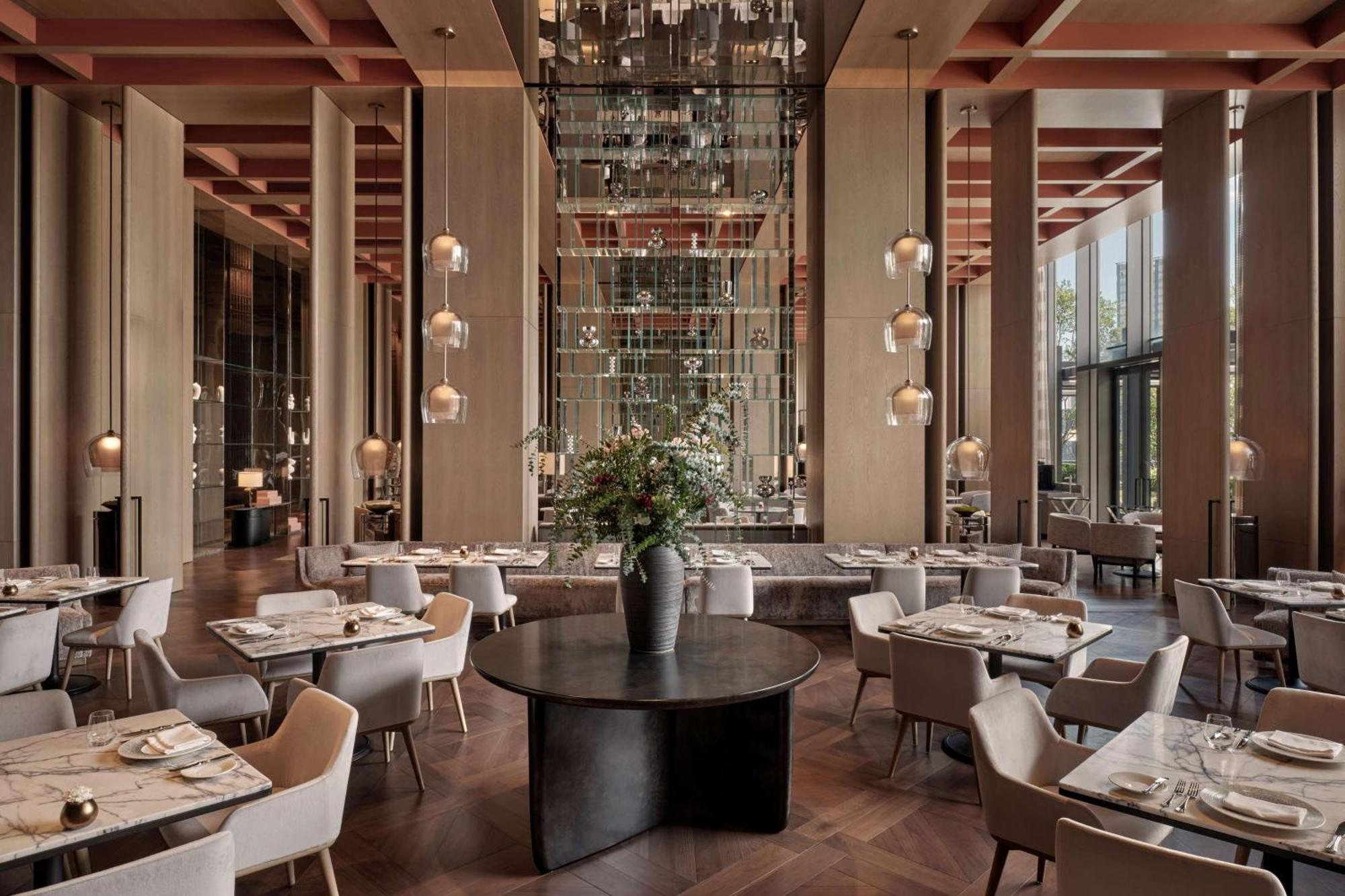 Conrad Shenzhen, The First Art Museum Hotel In Greater Bay Area With The Stunning Bay And Sunset View In The Hotel Terrace Dış mekan fotoğraf
