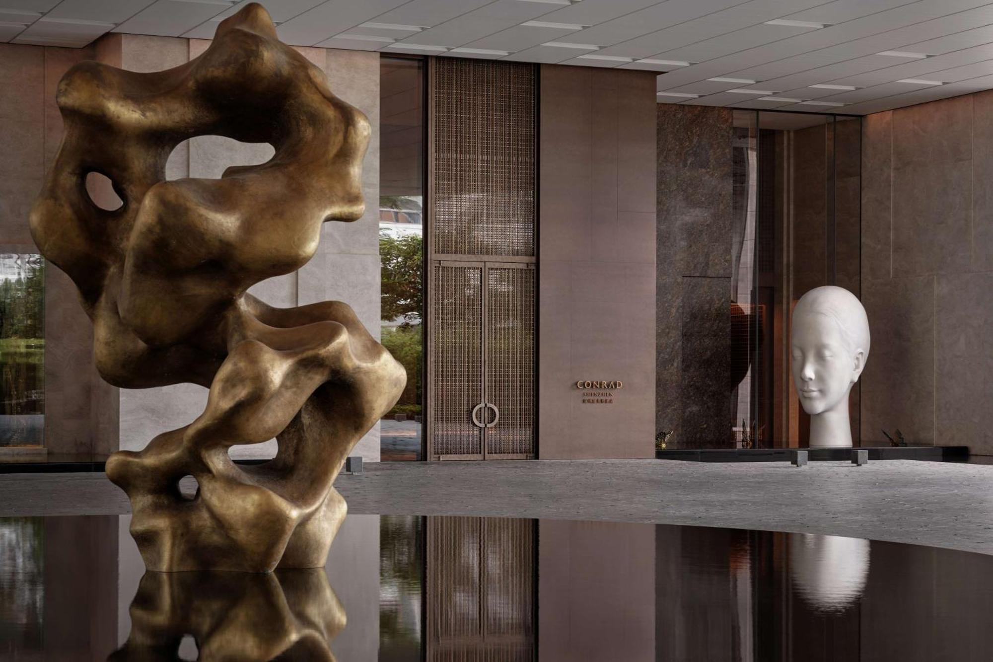 Conrad Shenzhen, The First Art Museum Hotel In Greater Bay Area With The Stunning Bay And Sunset View In The Hotel Terrace Dış mekan fotoğraf