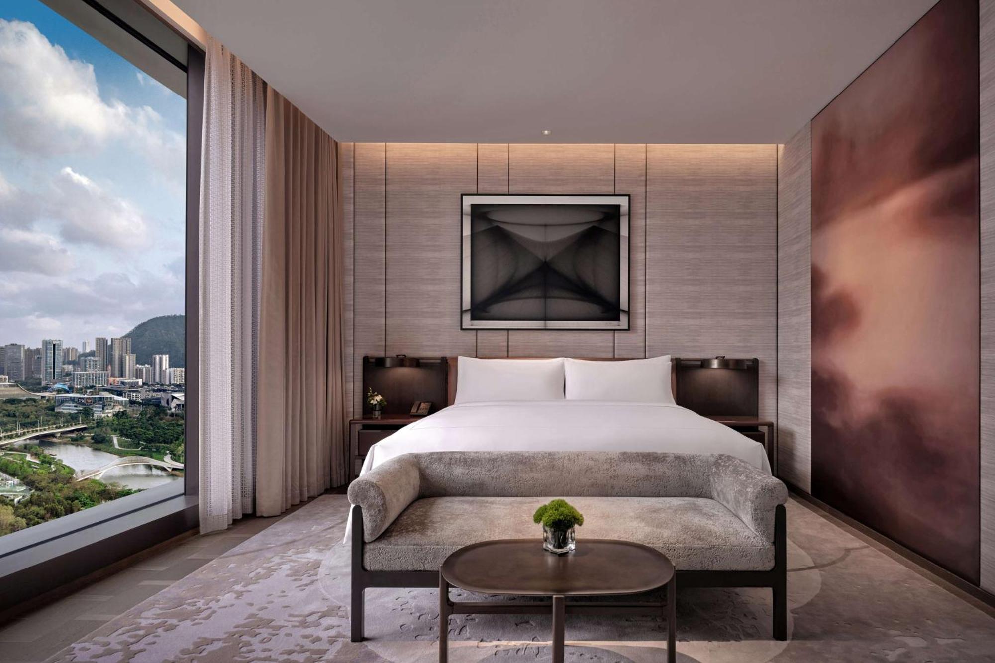 Conrad Shenzhen, The First Art Museum Hotel In Greater Bay Area With The Stunning Bay And Sunset View In The Hotel Terrace Dış mekan fotoğraf