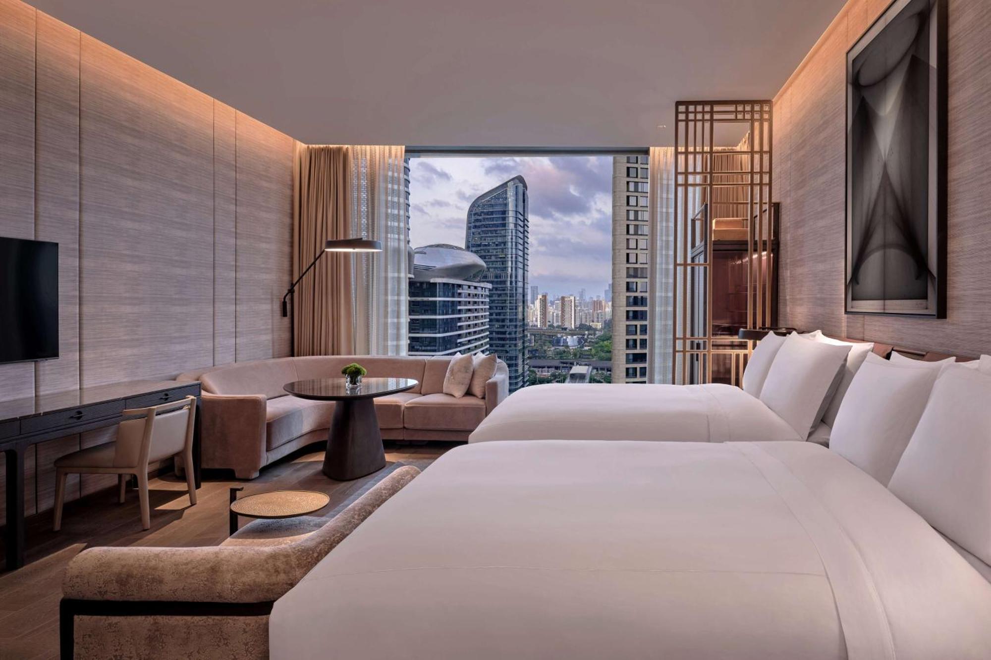 Conrad Shenzhen, The First Art Museum Hotel In Greater Bay Area With The Stunning Bay And Sunset View In The Hotel Terrace Dış mekan fotoğraf