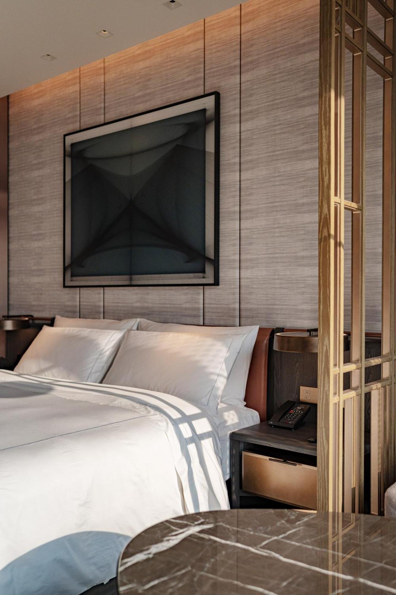 Conrad Shenzhen, The First Art Museum Hotel In Greater Bay Area With The Stunning Bay And Sunset View In The Hotel Terrace Dış mekan fotoğraf